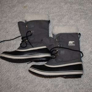 Sorel Waterproof Winter Carnival Snow boots